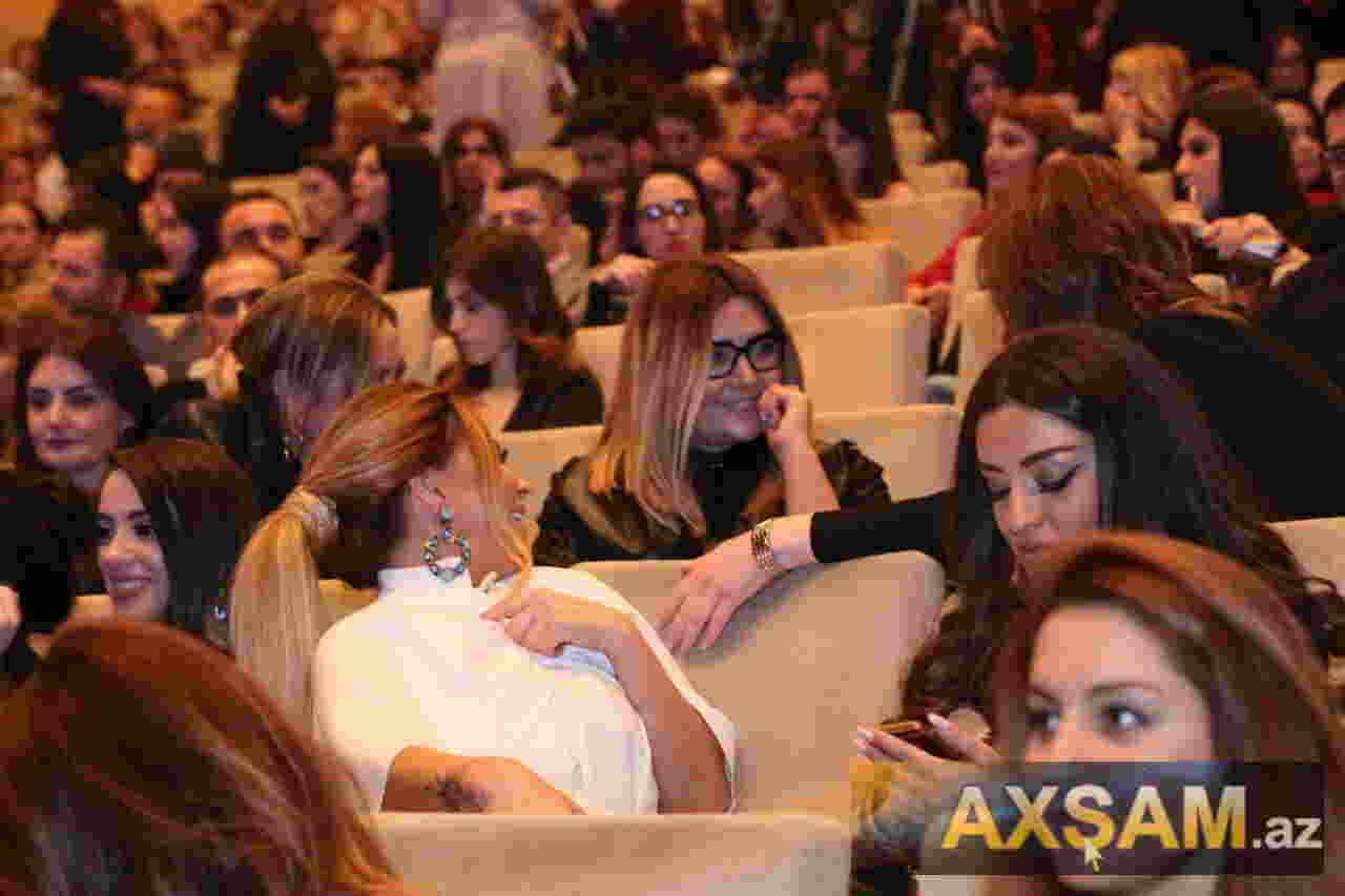 Aygün Kazımova ilə Zülfiyyə Xanbabayeva illər sonra barışdı -  FOTOLAR